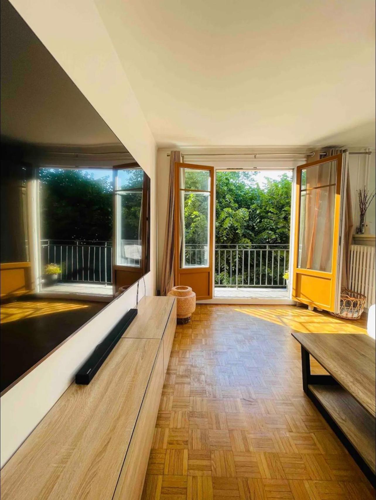 Modern 2 Bedroom Apartment Near Paris Metro, Giant Flat Screen Tv 85 Inches, Balcony, Free Parking イヴリー＝シュル＝セーヌ エクステリア 写真